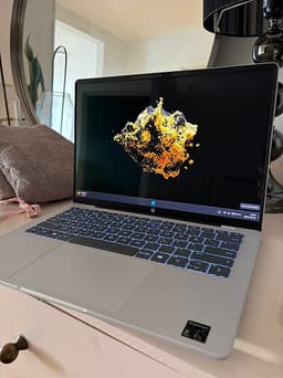 HP OmniBook 5 14” OLED – 32GB RAM / 1TB SSD – Nyskick