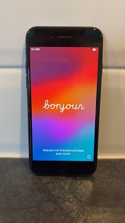 Apple iPhone SE (3 gen) mobiltelefon svart
