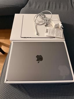 MacBook Air 13,6” M2 2022 – 16GB/256GB