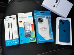 iPhone 13 med nya tillbehör och 100% batteri