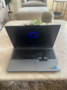 Lenovo LOQ 15IRX10 – RTX 5060 / i7-13650HX / 32GB RAM / 1TB SSD
