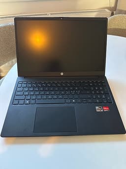 HP Bärbar dator 15 R5-7520U/8/512 15,6"