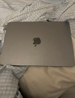 MacBook Air M2 2022