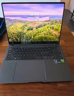 Samsung Galaxy Book3 Ultra 16" – i9 / RTX 4070 / 32GB / 1.5TB SSD / AMOLED 120Hz