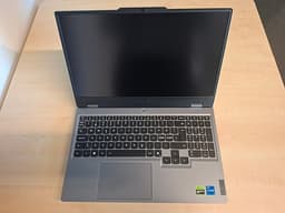 Lenovo bärbar dator 15 tum grå