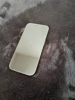 iPhone 16 svart