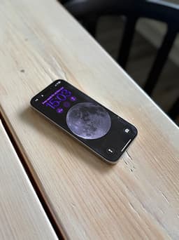iPhone 16 Pro 1TB – fint skick!