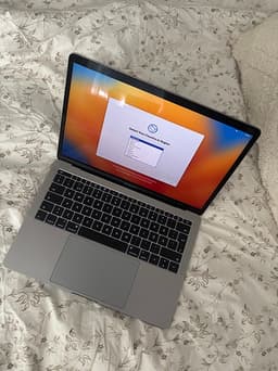 MacBook Pro 13”