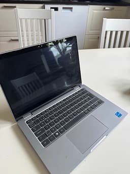 Dell laptop Intel Core i3 14 tum silver