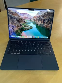 MacBook Air 13 M3 8/256GB (Midnight)