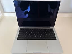 Apple Macbook Pro M1 14”