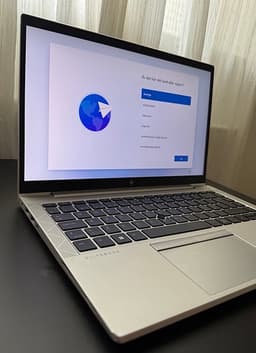 HP EliteBook 840 G8 – i5 / 16 GB RAM