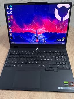 Lenovo Legion 5 | RTX 5070 8GB | Ryzen AI 7 350 | OLED 165Hz | 24GB RAM | 1TB