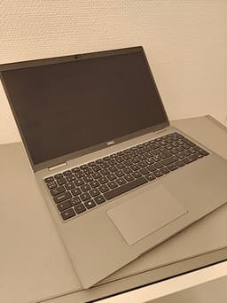 Dell Latitude 5520 – i5 / 8GB / 256GB