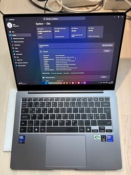 Samsung Galaxy Book5 Pro-Core Ultra 7-258v, 32GB RAM, Intel Arc, OLED, touch