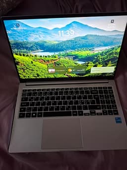 Samsung laptop 15 tum silver