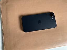 Apple iPhone 16e 256 GB svart
