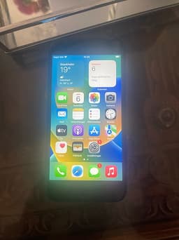 Apple iPhone 8 64 GB svart