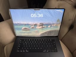 Apple MacBook Pro 16" laptop svart M5 Max