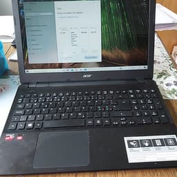 Acer Aspire laptop – 12 GB RAM / 500 GB lagring (Fint skick)