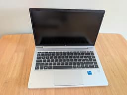 HP EliteBook 640 G10/ Core i5 1335u/ 16gb ram/ 256gbssd