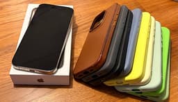 Apple iPhone 15 Pro 256 GB titan