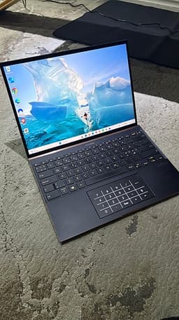 ASUS ZenBook S premium – i7 gen11/ 16GB / 1TB /  Touch / Nytt batteri