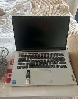 Lenovo Ideapad 15" laptop silver