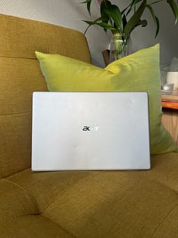 Acer Swift 3 14" (Ryzen 5 / 8GB RAM / 256GB SSD)