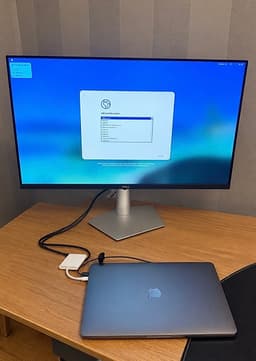 MacBook Pro 13” M1 2020 – defekt / skadad skärm