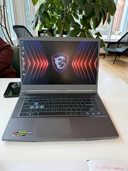 MSI gaming laptop 15,6 tum grå