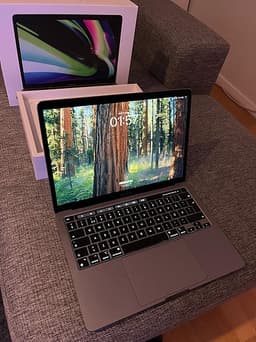 MacBook Pro 13” M2 – 8 GB / 256 GB