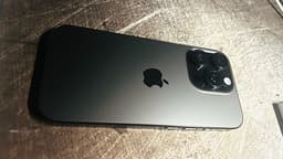 Apple iPhone 16 Pro 128 GB svart