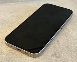 Apple iPhone 16 Pro 256 gb - Helt felfri - 89% batteri - titan