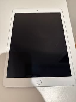 Apple iPad Åttondegenerationen surfplatta 32 GB silver