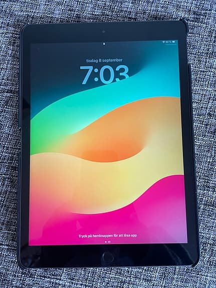 Apple iPad 8 10.2" (2020) Wi-Fi + Cellular NP/IPA/8LTE/32/SPACE