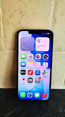 iPhone 13 128 GB – Midnatt – Batteri 84 % – Kartong och laddkabel medföljer