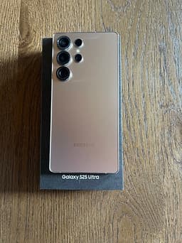 Samsung Galaxy S25 Ultra mobil 512 GB guld