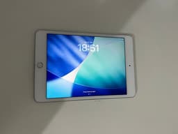 iPad Mini 5 gen med simkort , 92% batteri