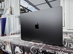 MacBook Pro 16" M3 Max | 64GB RAM | 2TB SSD | 40-GPU | Space Black
