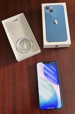 iPhone 13 128 GB blå - komplett i kartong (ena kameran sprucken)