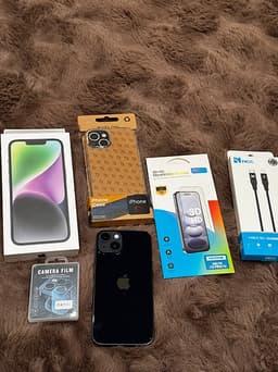iPhone 14 128GB, fint skick, batteri 100% Nya tillbehör