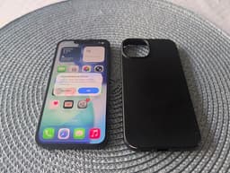 Apple iPhone 13 128 GB svart