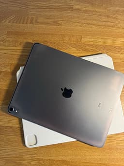 Apple iPad Pro 64 GB surfplatta