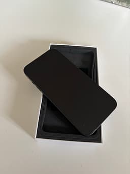Apple iPhone 14 svart