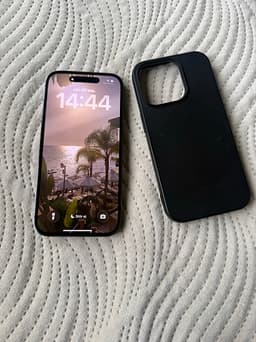 iPhone 14 Pro 128 GB Bra skick 87% batteri