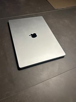 MacBook Pro  16" M1 Pro - 16 GB RAM, 1 TB SSD