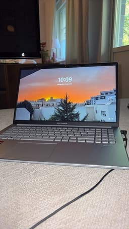 Asus Vivobook laptop 15,6 tum, silver
