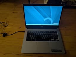 Acer Chromebook 314 – Fint skick, nollställd & klar (Laddare ingår)