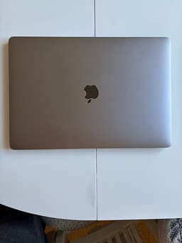 Apple MacBook Pro 2019 15 tum space gray laptop